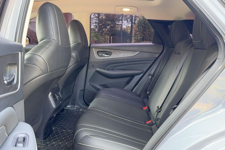 Used Venucia V 2021 260T Idol Edition