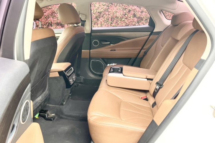 Used Geely Auto Emgrand GT 2017 1.8T Luxury Model