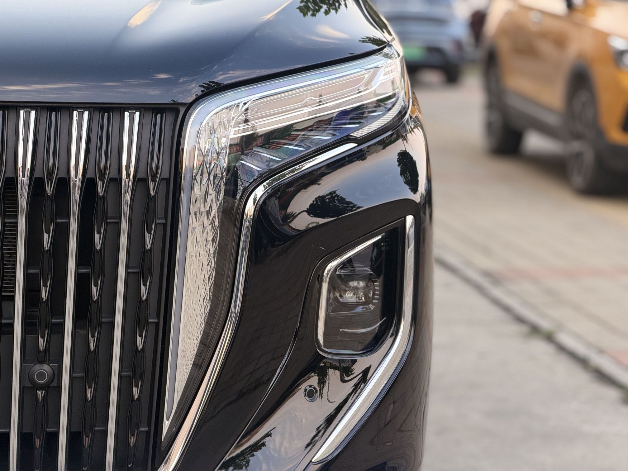 Hongqi HQ9 PHEV 2024 2.0T Four-Wheel Drive Business Edition — снимка 16