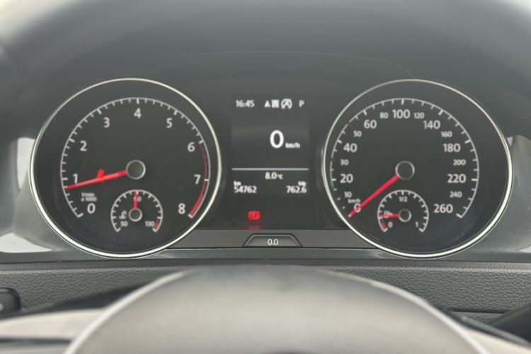 Used Volkswagen Golf 2020 Zhiai Edition 200TSI DSG Comfortable & Ambitious Version