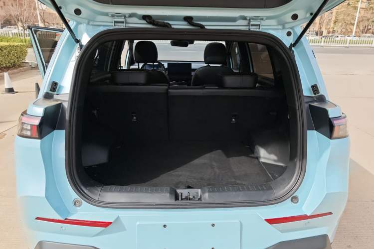 Used AION Y 2021 70 Tech Vitality Edition