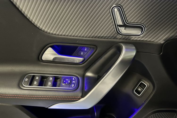 Used Mercedes-Benz A-Class 2022 Revised Version A 200 L Sport Sedan Fashionable Style Interior 1