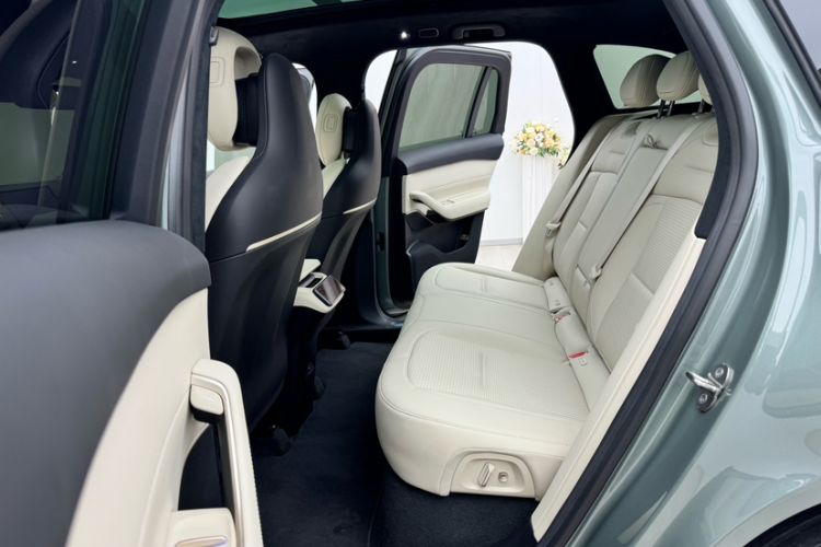 Used Nio ES6 2023 75 kWh Interior 3