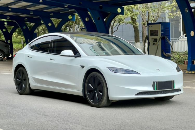 Used Tesla Model 3 2025 Rear-Wheel-Drive Version