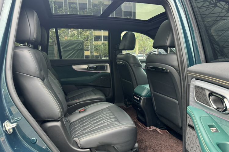 Used GAC Trumpchi GS8 2022 Double-Energy Series 2.0TM Two-Wheel Drive Prestige Edition (6 Seats)
