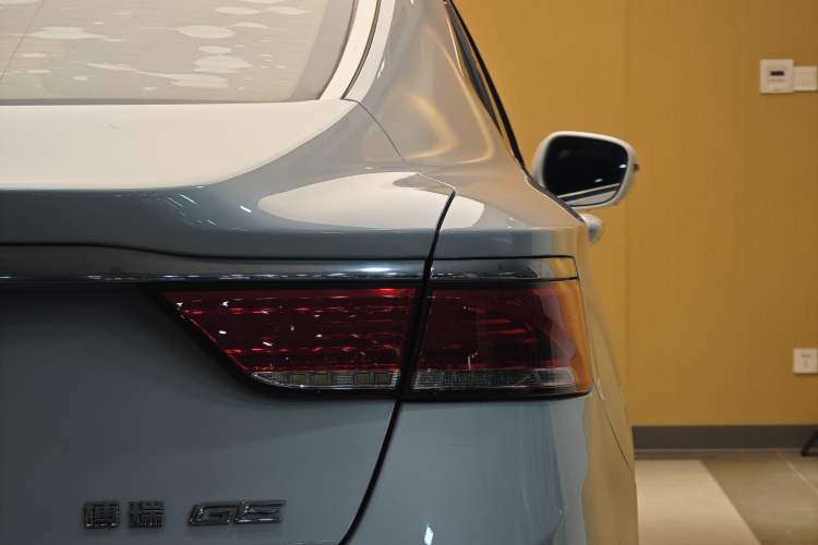 Used Geely Auto Emgrand GT 2018 1.5T MHEV Yaoxiang Edition
