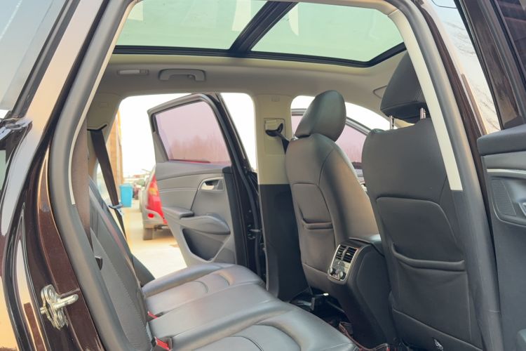 Used BORGWARD BX7 2016 28T Four-wheel Drive Luxury Edition 5 Seats