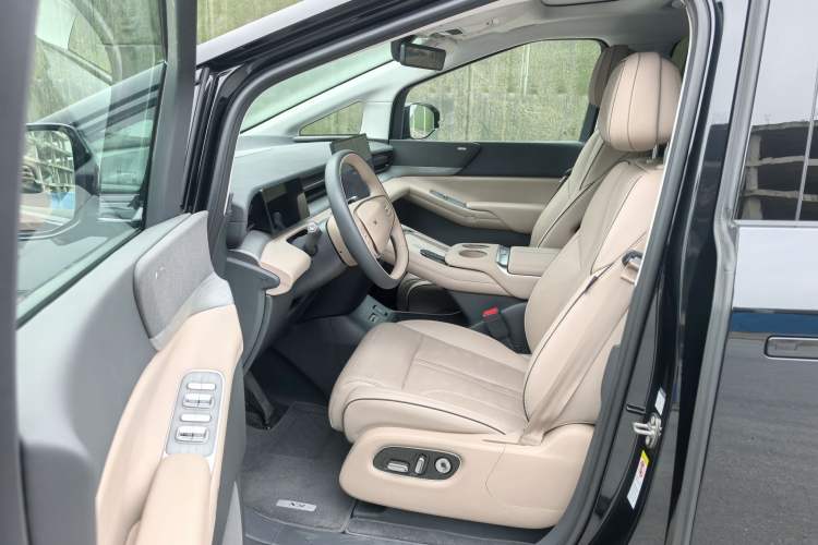 Used XPeng X9 2025 650 Long-Range Max