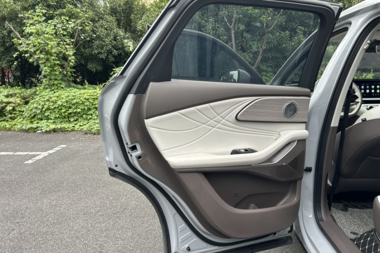 Used EXEED Stellar C-DM 2024 1.5T Long-Range Pro