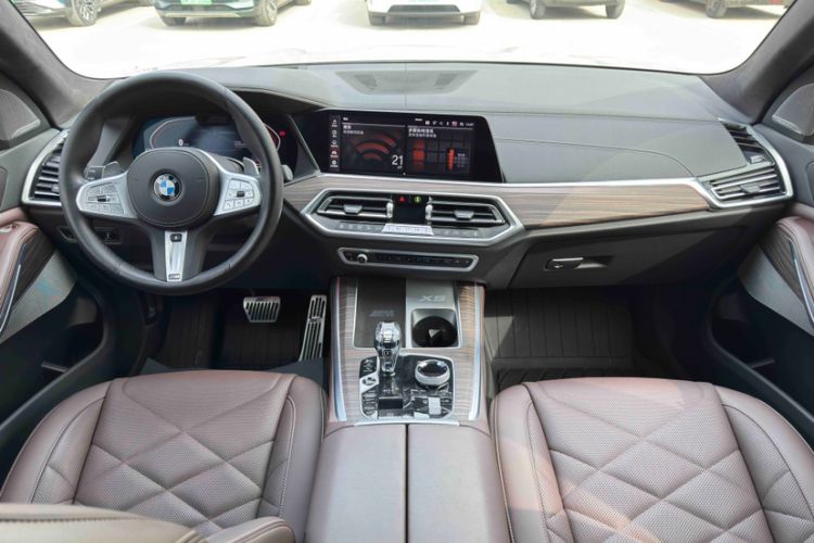 Used BMW X5 2022 Restyled xDrive 40Li Luxury Edition M Sport Package
