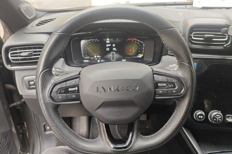 Used Lynk & Co 02 Hatchback 2022 2.0TD Pro
