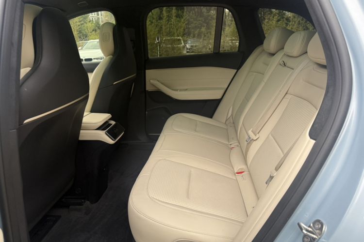 Used Nio ES6 2023 75 kWh
