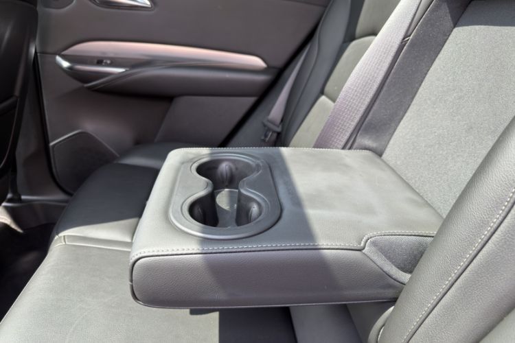 Used Cadillac XT4 2021 28T Two-Wheel Drive Leading Version