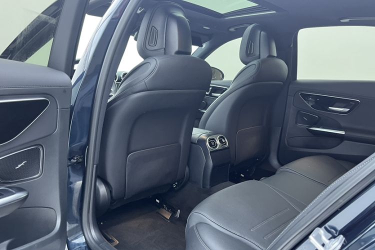 Used Mercedes-Benz C-Class 2024 C 200 L Sport Edition Interior 4