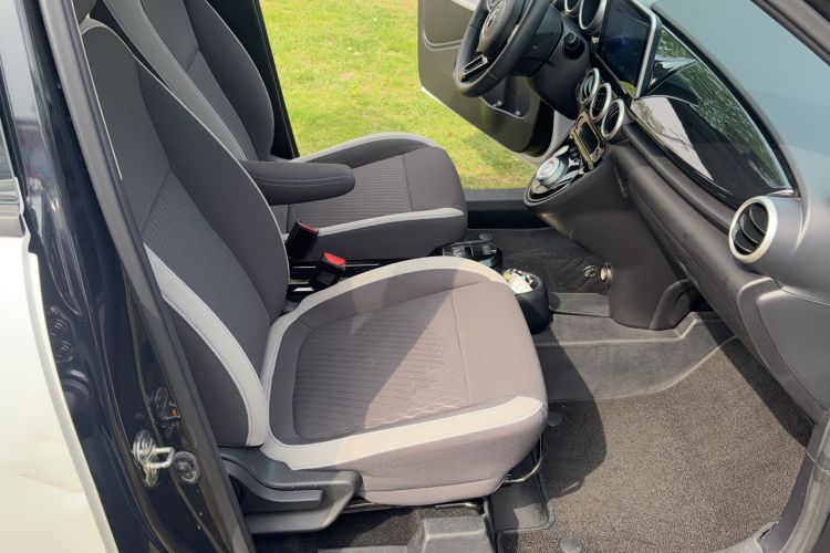 Used ORA Black Cat 2021 301km Cute Pet Edition Right Front Seat