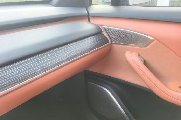 Used ONVO L60 2024 60 kWh Rear-Drive Version
