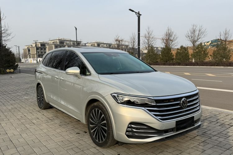Used Volkswagen Viloran 2023 Revised 380TSI Prestige Edition