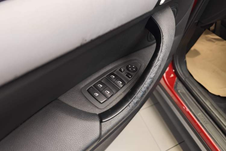 Used BMW X1 2018 sDrive18Li Fashion Model Interior 4