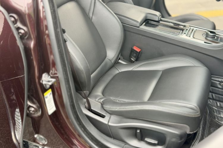 Used Jaguar XFL 2019 XFL 2.0T 200 PS Two-Wheel-Drive Elite Edition
