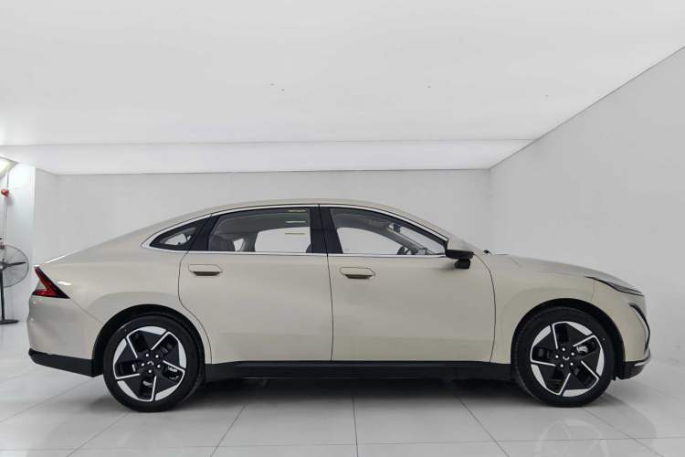 Used Wuling Xingguang 2024 Co-Creation Edition 510 Advanced Model
