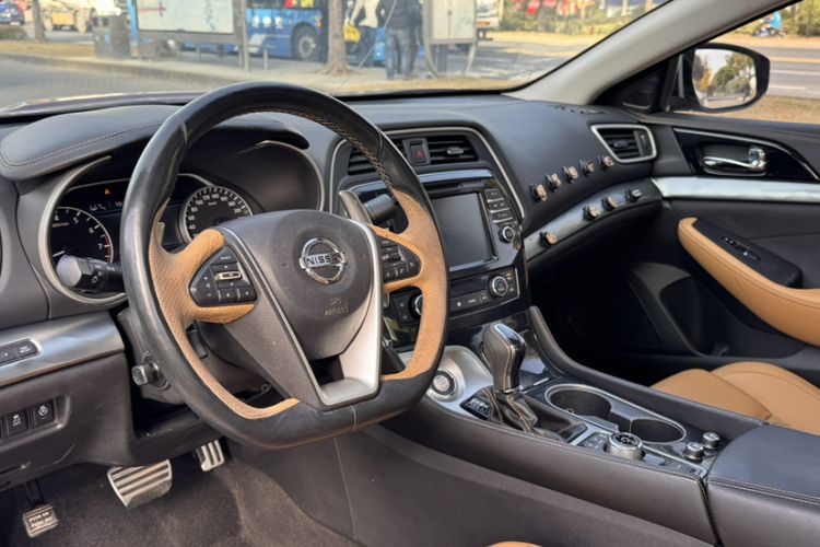 Used Nissan Maxima 2016 2.5L XV Ultimate Edition
