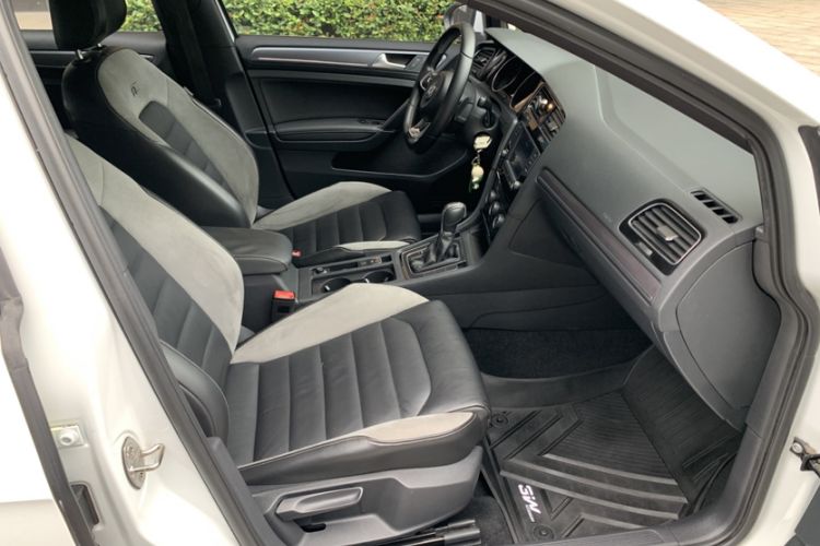 Used Volkswagen Golf 2016 1.4TSI Automatic R-Line Right Front Seat