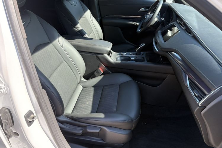 Used Cadillac XT4 2021 28T Two-Wheel Drive Tech Edition