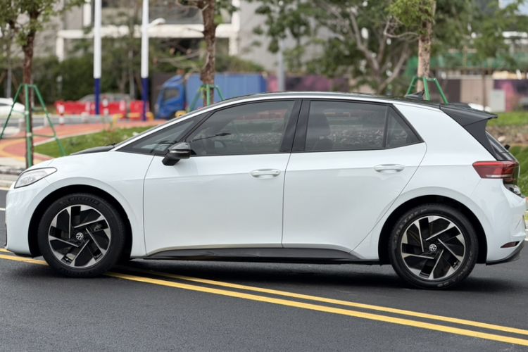Used Volkswagen ID.3 2023 Pure Smart Edition Exterior 1