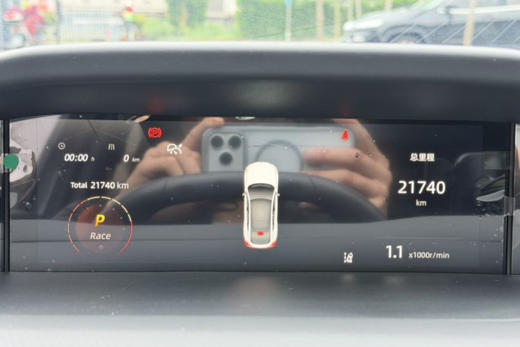 Used CHANGAN UNI-V 2022 1.5T Sport Edition Odometer Close Up