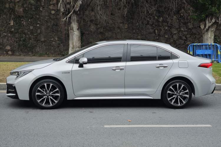 Used Toyota Levin 2022 Dual-Motor 1.8H E-CVT Sport Edition
