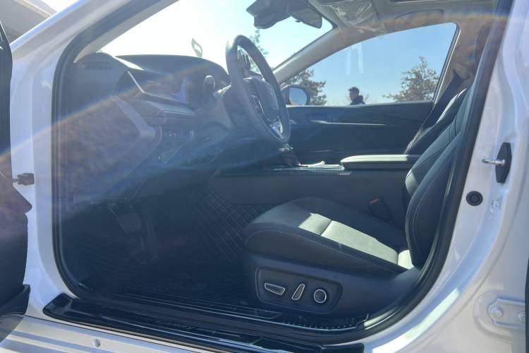 Used Toyota Camry 2024 2.0 GVP Luxury Edition Interior 1