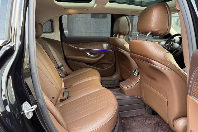 Used Mercedes-Benz E-Class New Energy 2023 E 350 e L Plug-in Hybrid Sedan