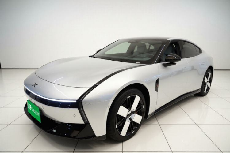 Used XPeng P7 2025 Model—750 All-Wheel-Drive High-Performance Ultra Exterior 2