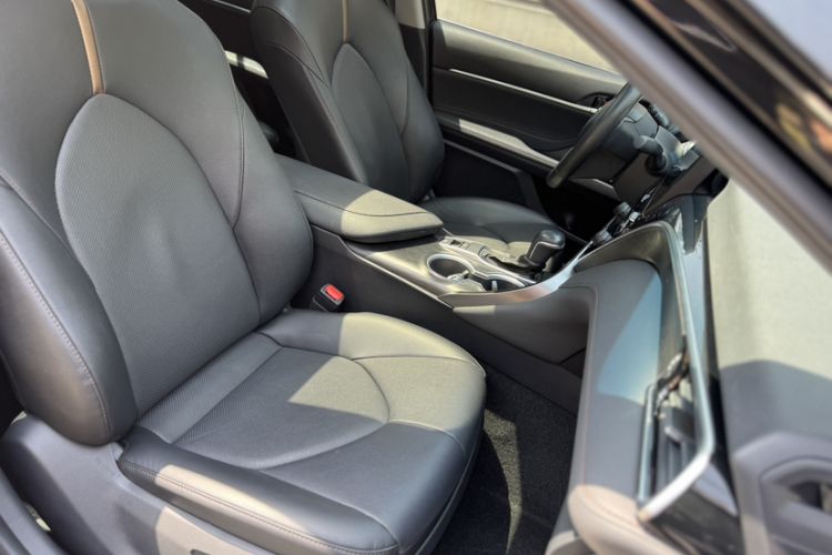 Used Toyota Camry 2021 2.0G Luxury Edition