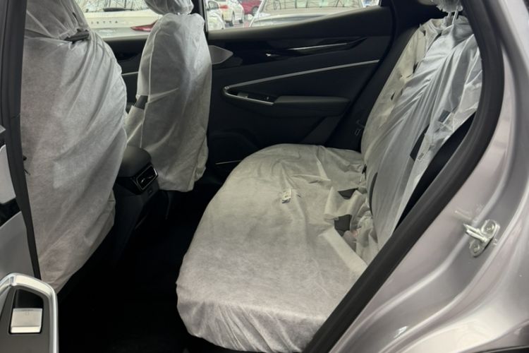 Used Geely Auto Emgrand X7 Sport 2026 Model 1.5TD Aspirational Interior 6