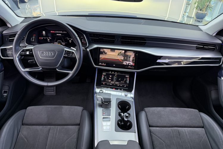 Used Audi A6 2021 allroad quattro Explorer 55 TFSI Prestige Off-Road Model
