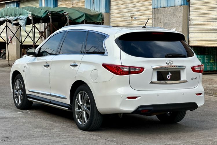 Used Infiniti QX60 2014 3.5L Four-Wheel Drive All-Terrain Version
