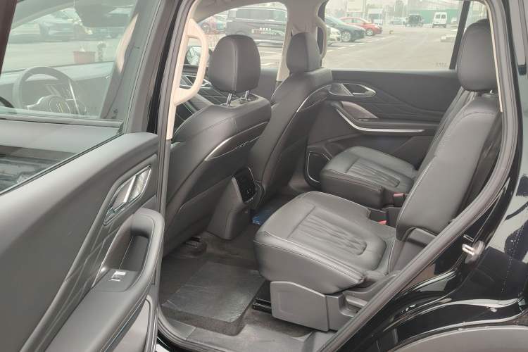 Used Hongqi HS7 PHEV 2024 2.0T PHEV Four-Wheel Drive Flagship Edition 6 Seats