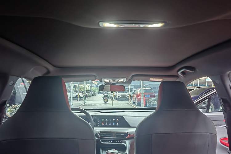 Used CHANGAN UNI-T 2020 1.5T Flagship Version Headliner