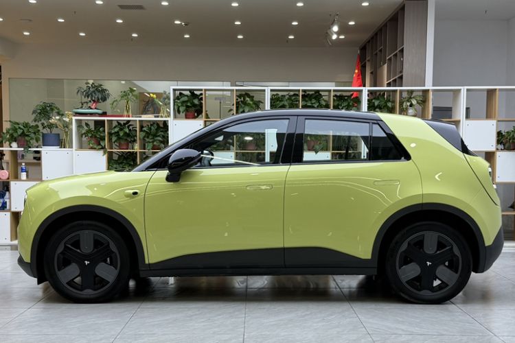 Used firefly 2025 Free Edition
