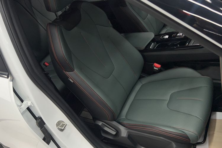 Used Geely Auto Emgrand X7 Sport 2024 1.5TD Dragon Edition
