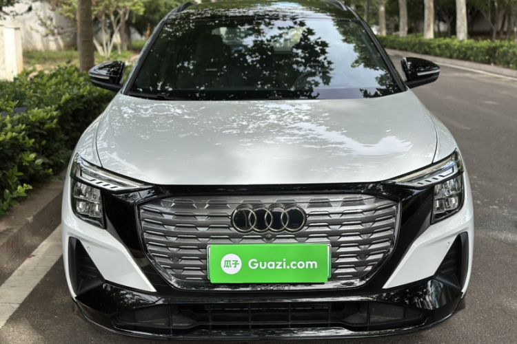 Used Audi Q5 e-tron 2023 40 e-tron Shining Edition Mecha Kit
