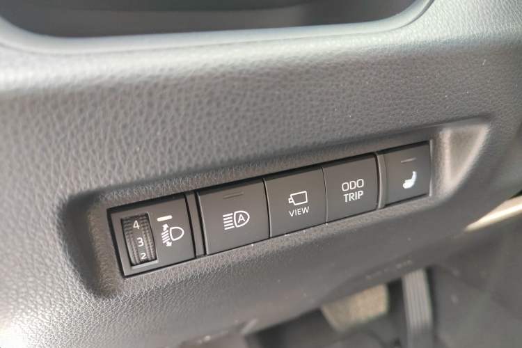 Used Toyota Wildlander 2023 2.0L CVT Two-Wheel Drive Luxury PLUS Edition
