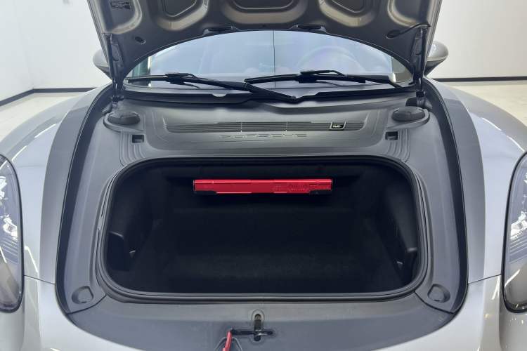 Used Porsche 718 2016 Cayman 2.0T
