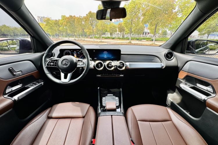 Used Mercedes-Benz GLB 2022 Second Facelift GLB 200 Fashion Edition Interior 2