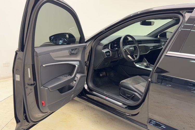 Used Audi A6L 2022 40 TFSI Luxury Dynamic Model
