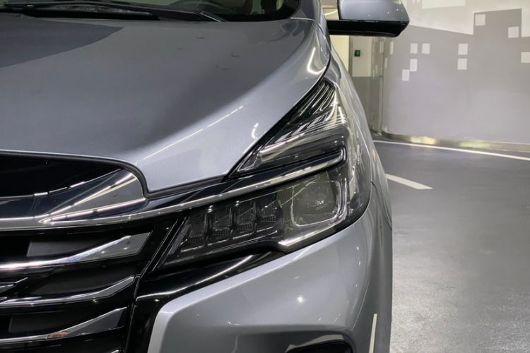 Used Buick GL8 2023 Land Business Class Smart Deluxe Model