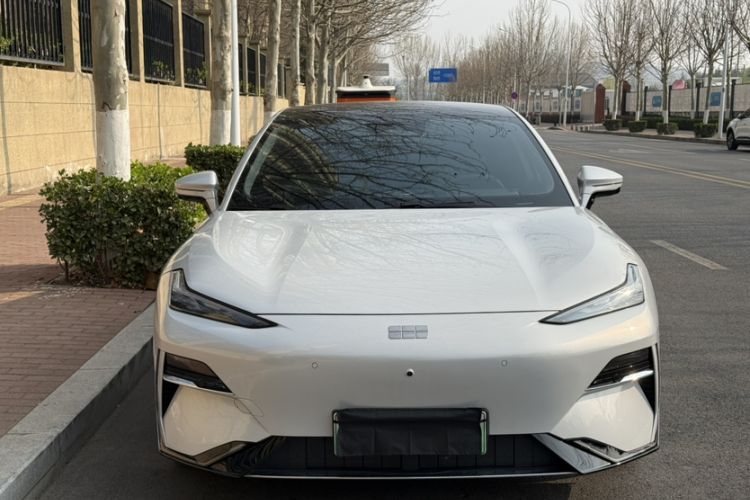 Used Geely Galaxy E8 2025 700 km Long-Range Intelligent Driving Version
