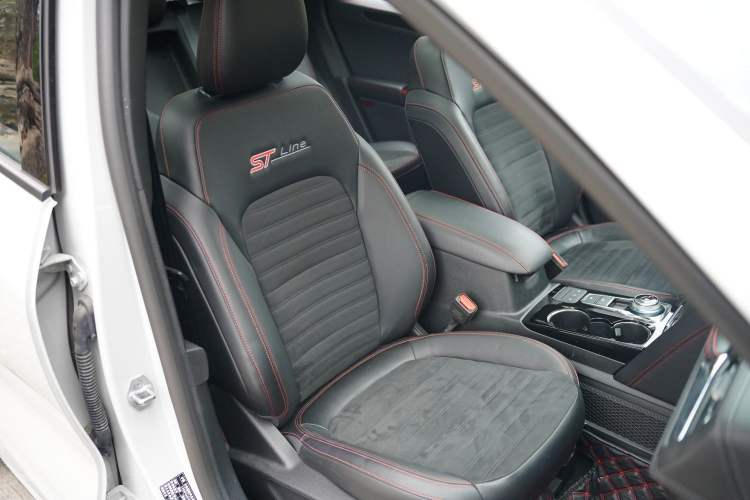 Used Ford Escape 2023 EcoBoost 245 Four-Wheel Drive ST-LINE Pro Trim