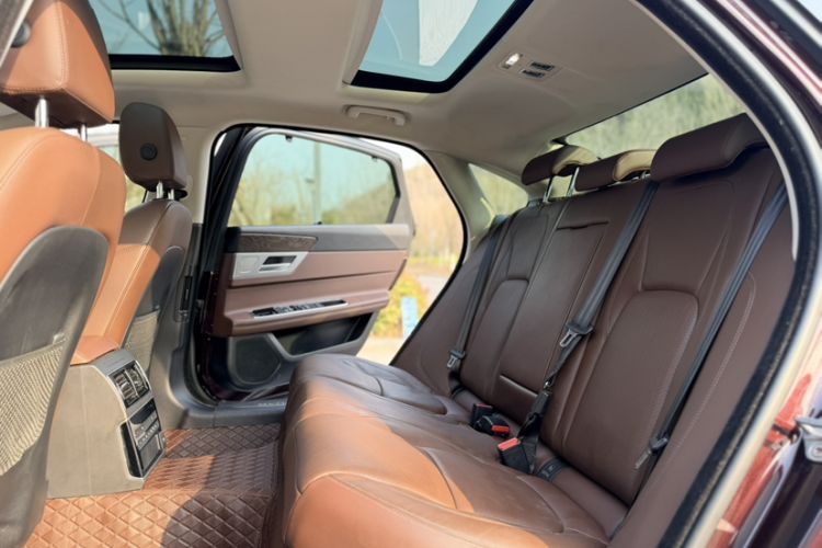 Used Jaguar XFL 2019 XFL 2.0T 250 PS Two-Wheel-Drive Luxury Edition